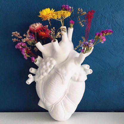 Resin Anatomical Heart Vase decorative abstract aesthetic vase