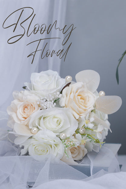 Rose Bouquet in White Beige