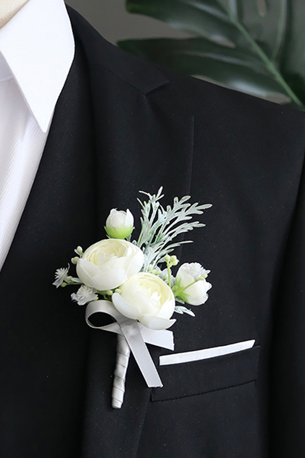 Boutonnieres in Silvery White